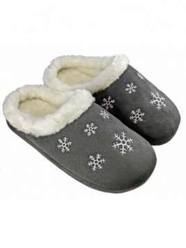 Winter slippers flakes